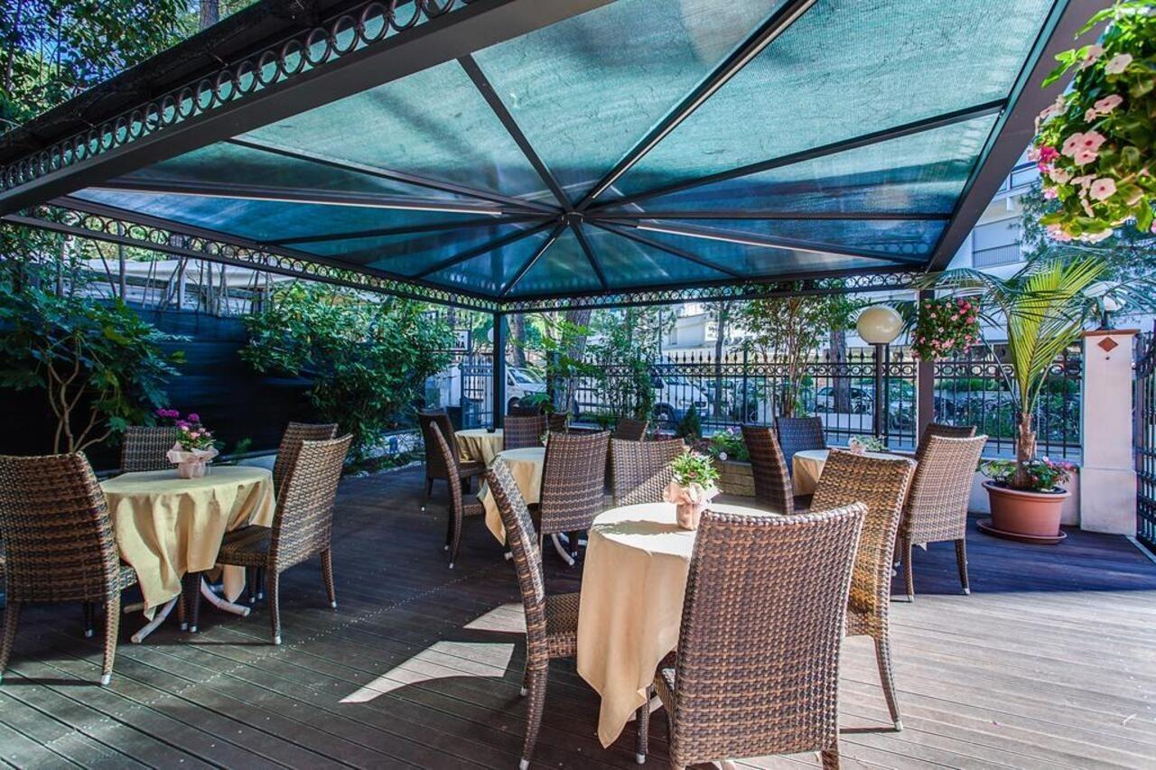 Hotel Villa Pina Milano Marittima Esterno foto