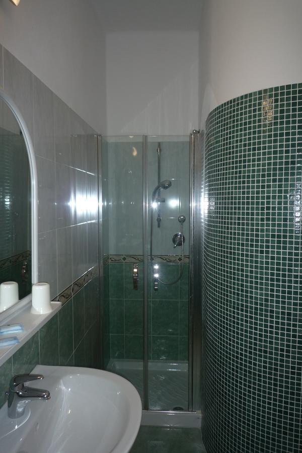 Hotel Villa Pina Milano Marittima Esterno foto