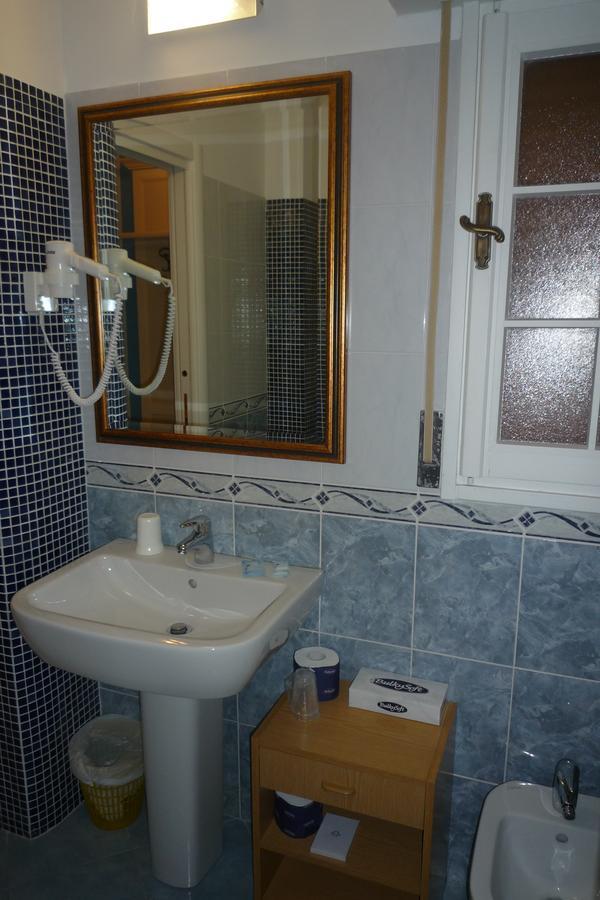 Hotel Villa Pina Milano Marittima Esterno foto