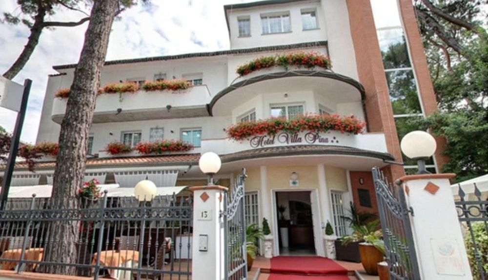 Hotel Villa Pina Milano Marittima Esterno foto