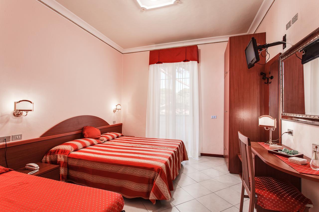 Hotel Villa Pina Milano Marittima Esterno foto
